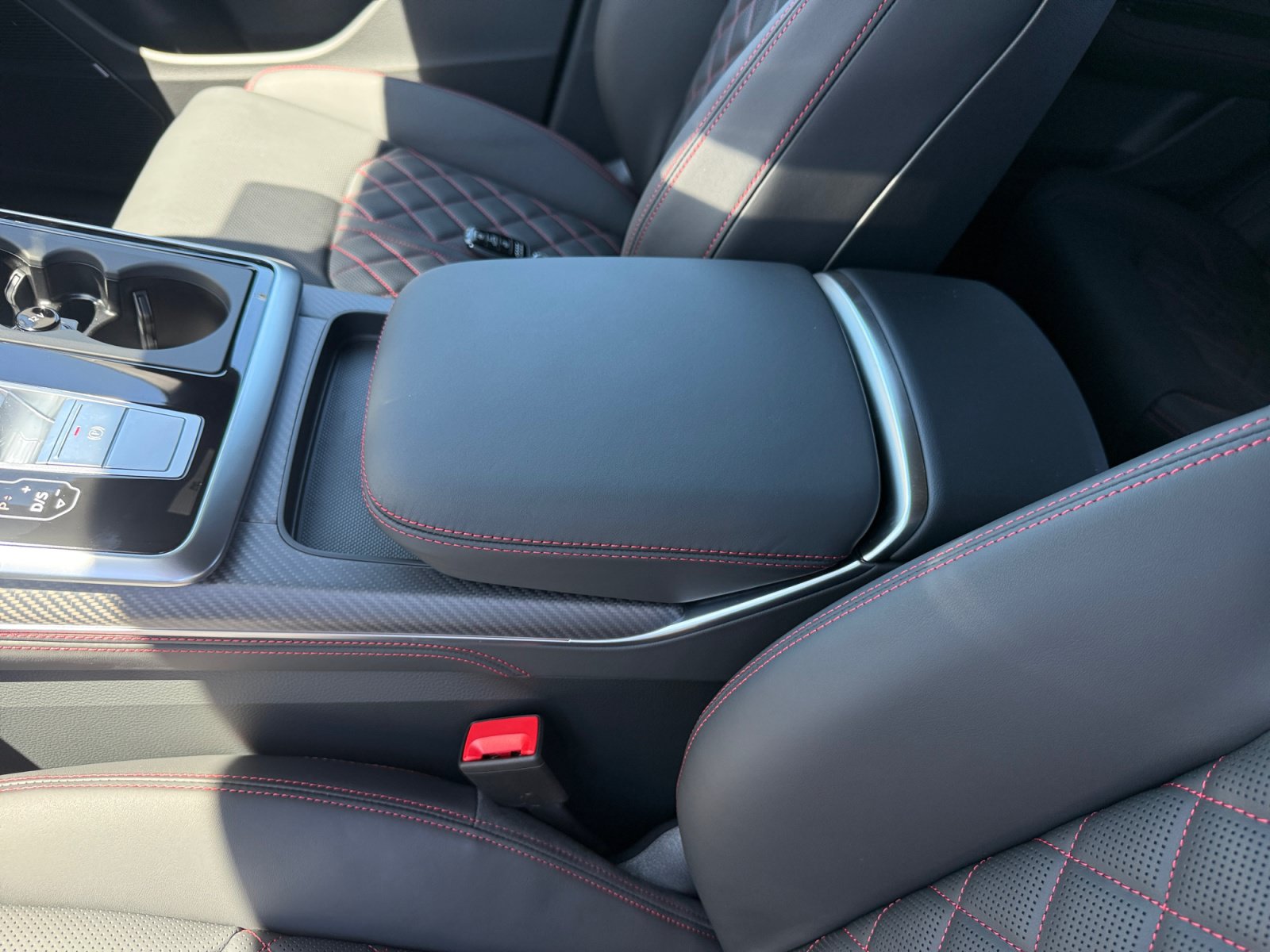 New 2026 Audi SQ8 Prestige AWD/4WD image 14