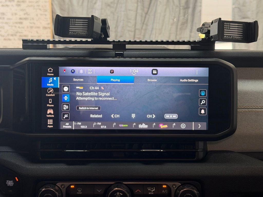 Used 2025 Jeep Gladiator Sport image 14