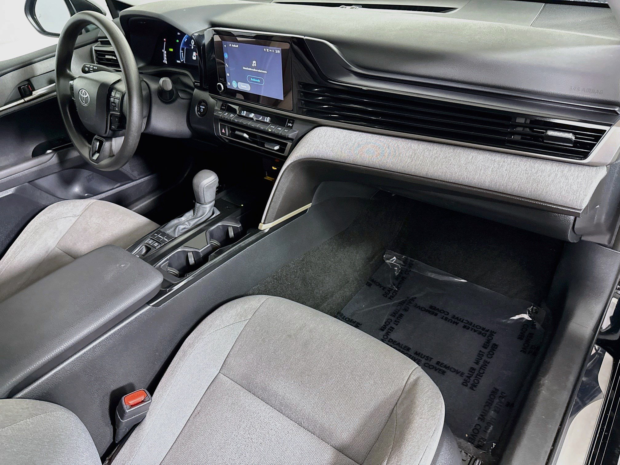 Used 2026 Toyota Camry LE FWD image 30