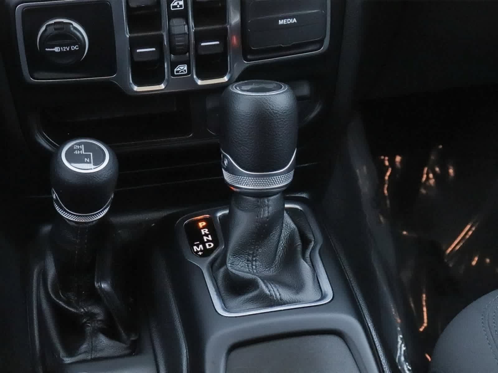 Used 2021 Jeep Wrangler Unlimited Sport AWD/4WD image 25