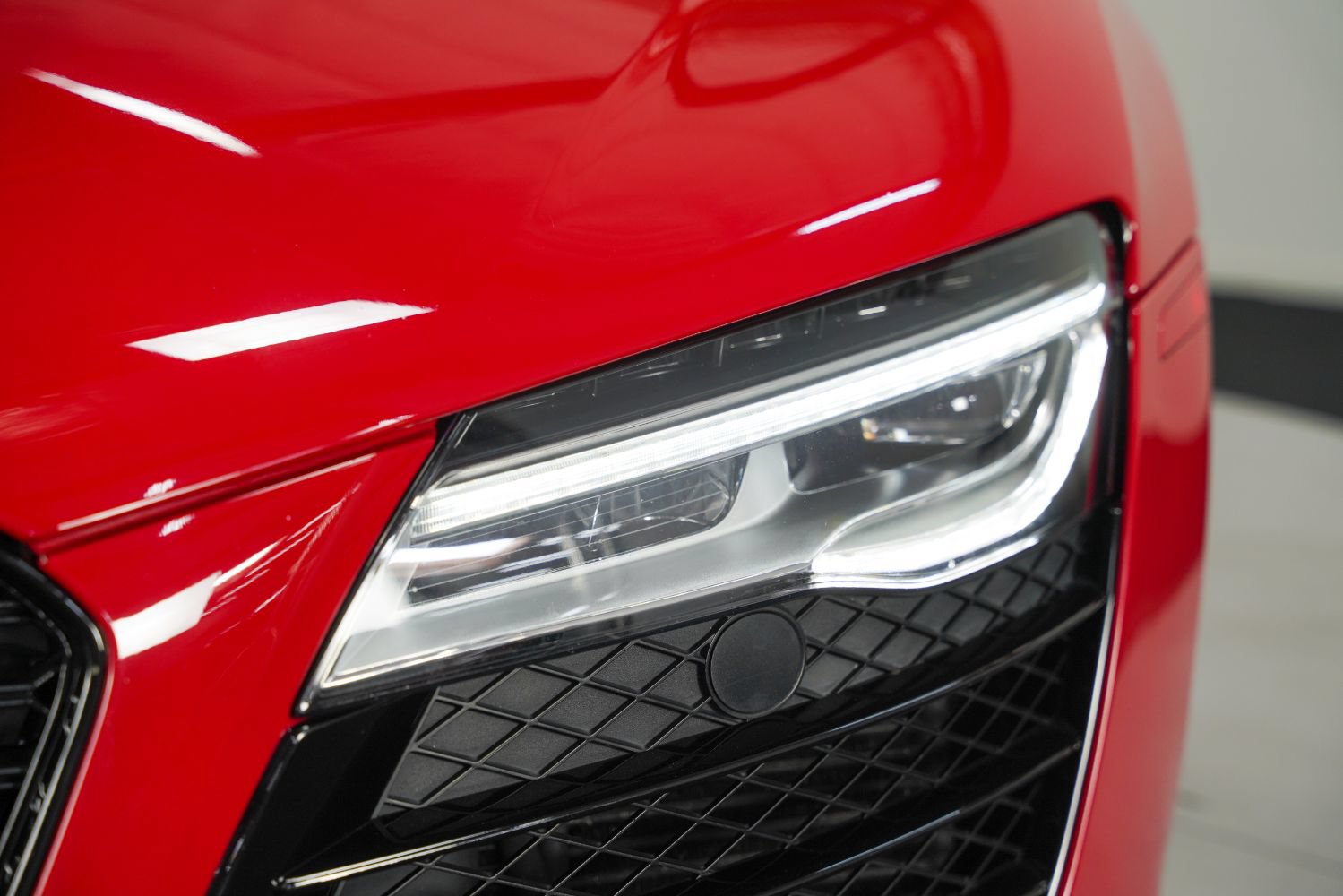 Used 2014 Audi R8 V10 AWD/4WD image 14