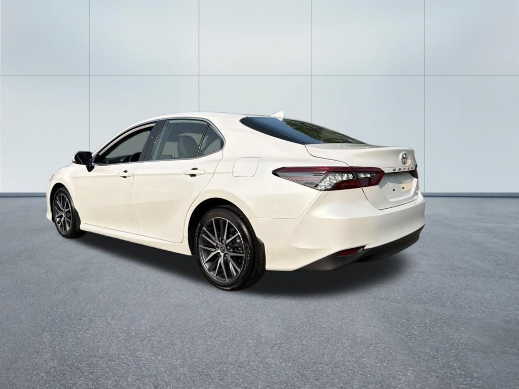 Used 2024 Toyota Camry XLE AWD/4WD image 7