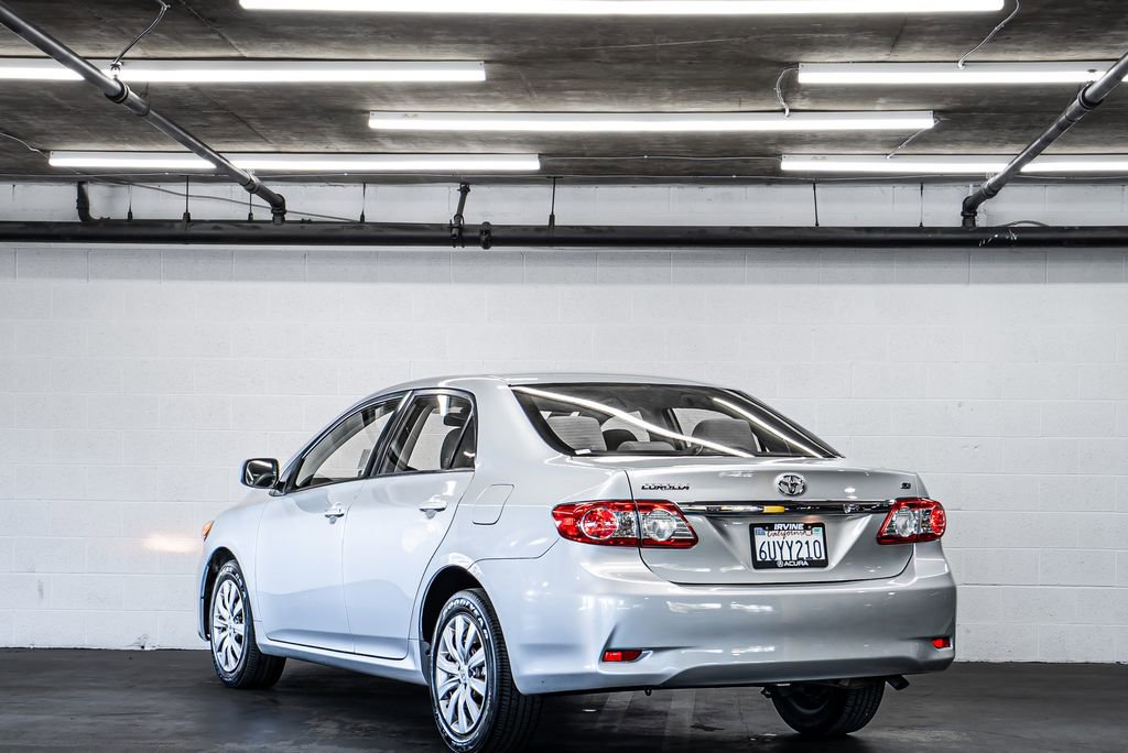 Used 2012 Toyota Corolla LE image 3