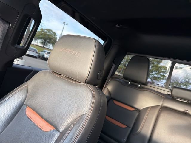 Used 2020 GMC Sierra 1500 AT4 w/ AT4 Premium Package AWD/4WD image 19