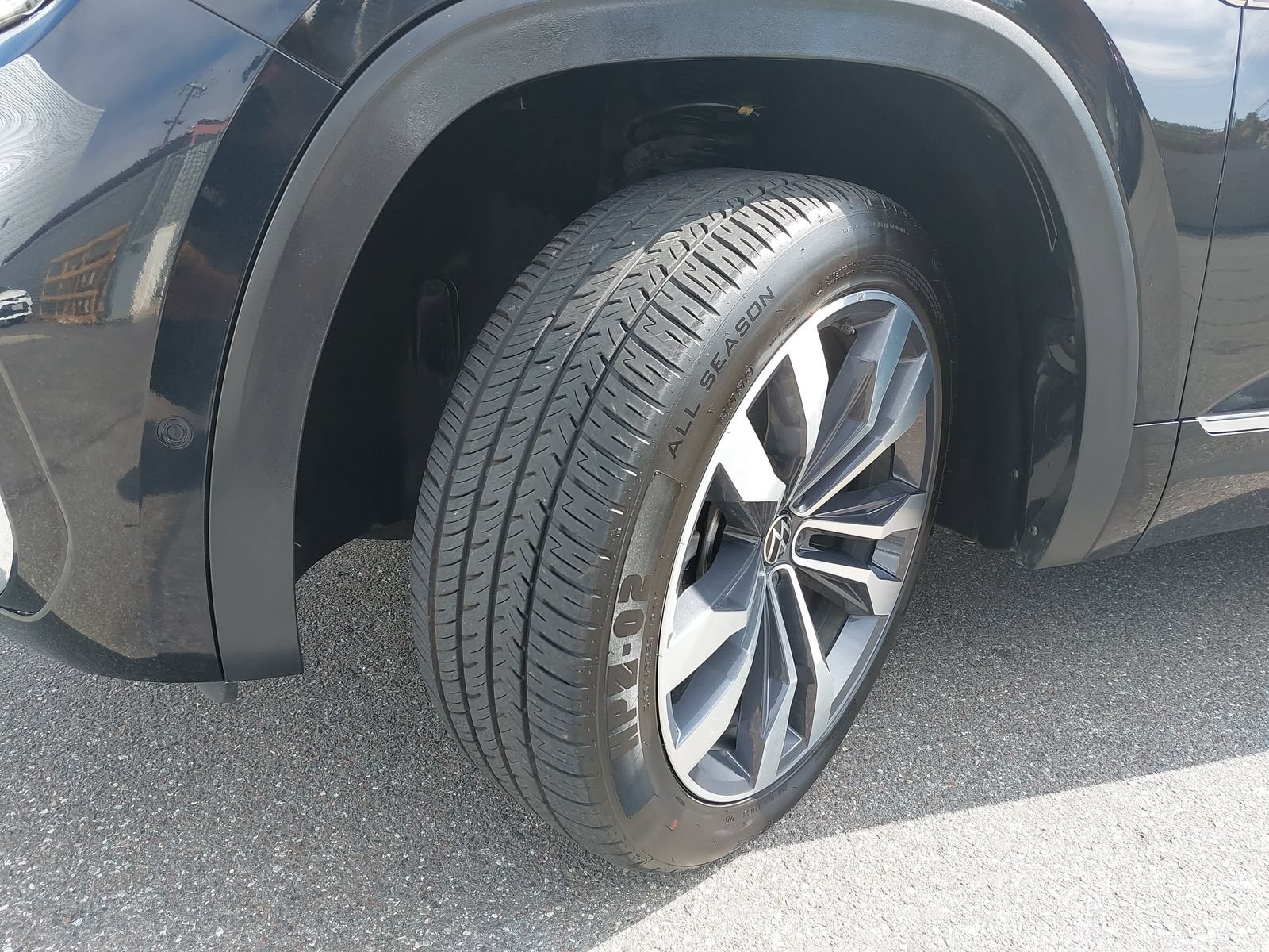 Used 2022 Volkswagen Atlas SEL Premium AWD/4WD image 36