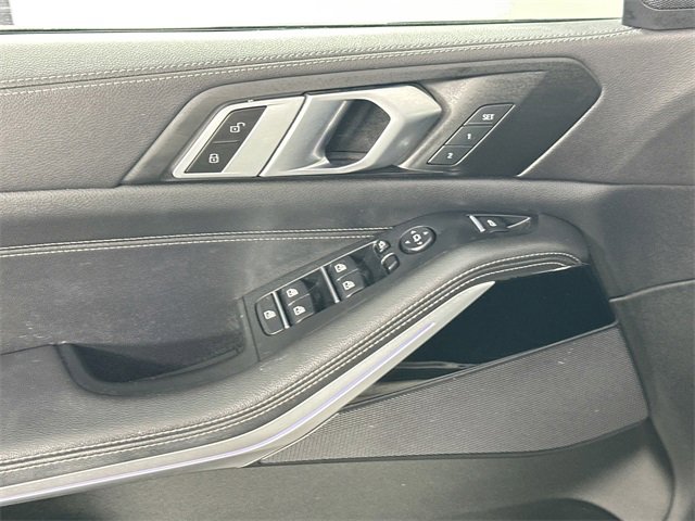 Used 2022 BMW X5 xDrive40i w/ Premium Essential Package image 24