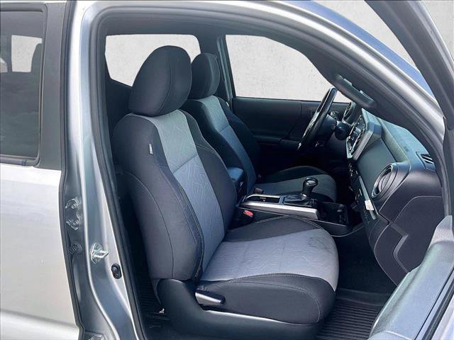 Used 2022 Toyota Tacoma TRD Sport w/ Technology Package RWD image 9