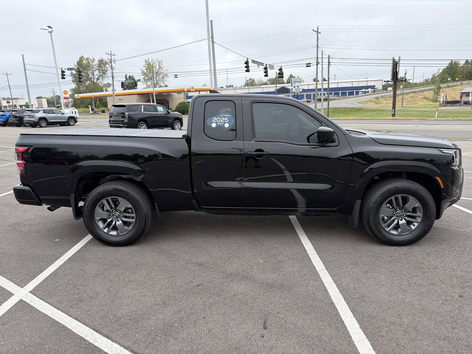 Used 2025 Nissan Frontier SV RWD image 8
