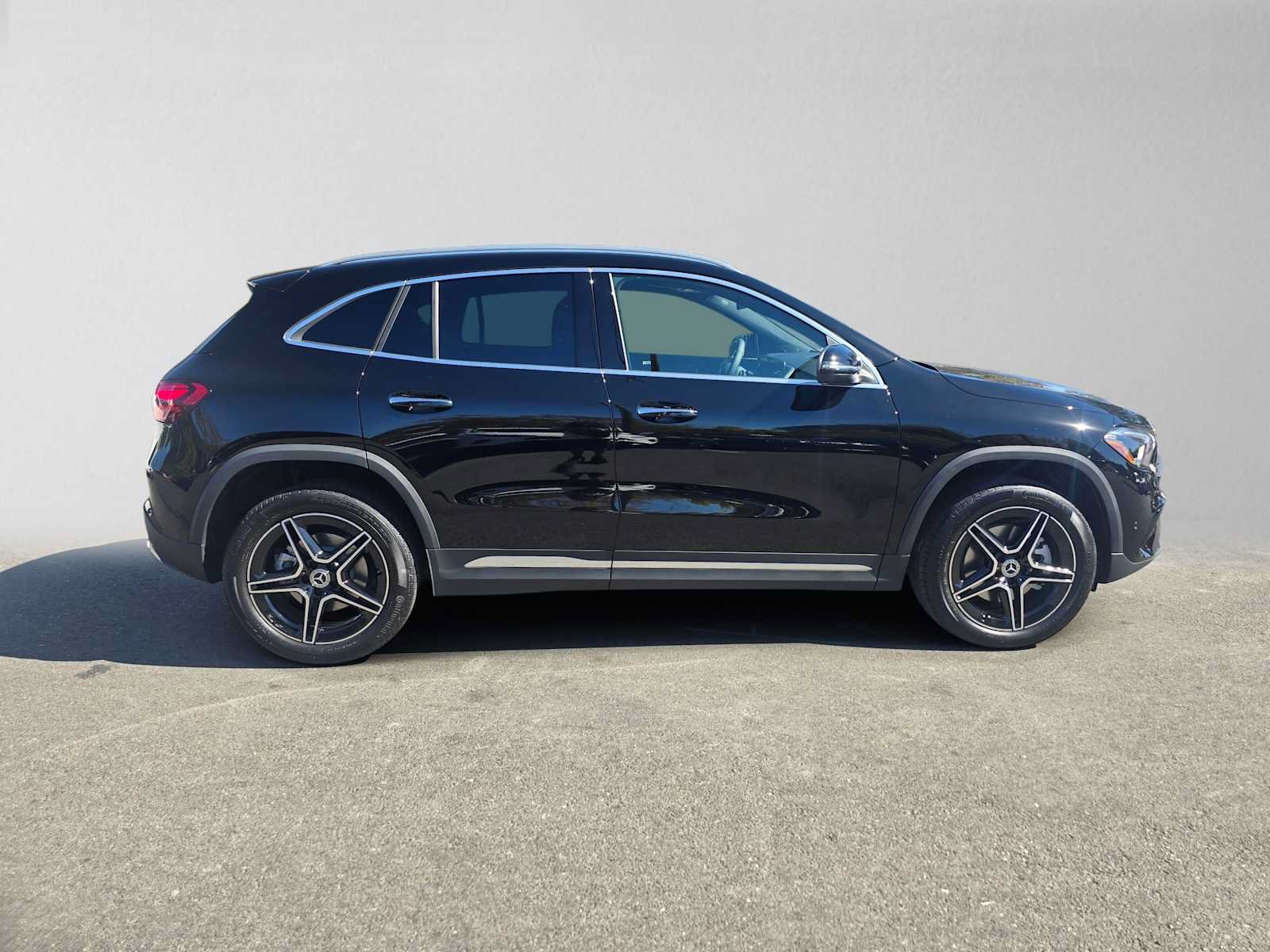 New 2026 Mercedes-Benz GLA 250 image 2