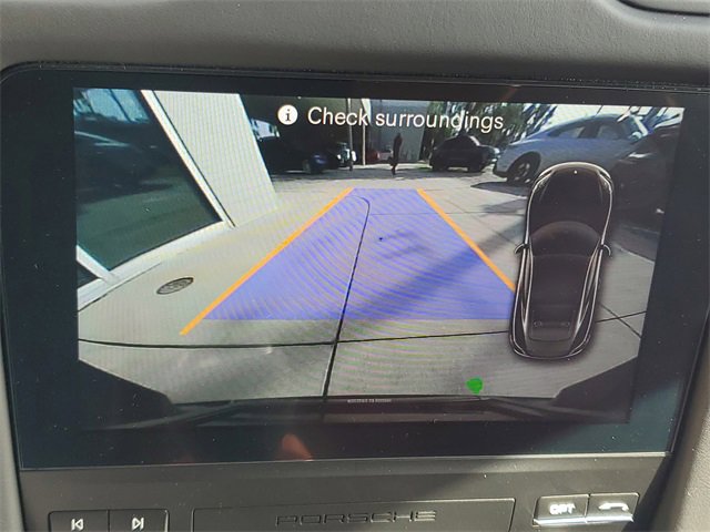 Used 2025 Porsche 718 Cayman image 30