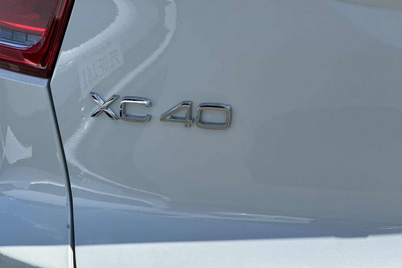 New 2026 Volvo XC40 B5 Ultra w/ Protection Package Premier image 12