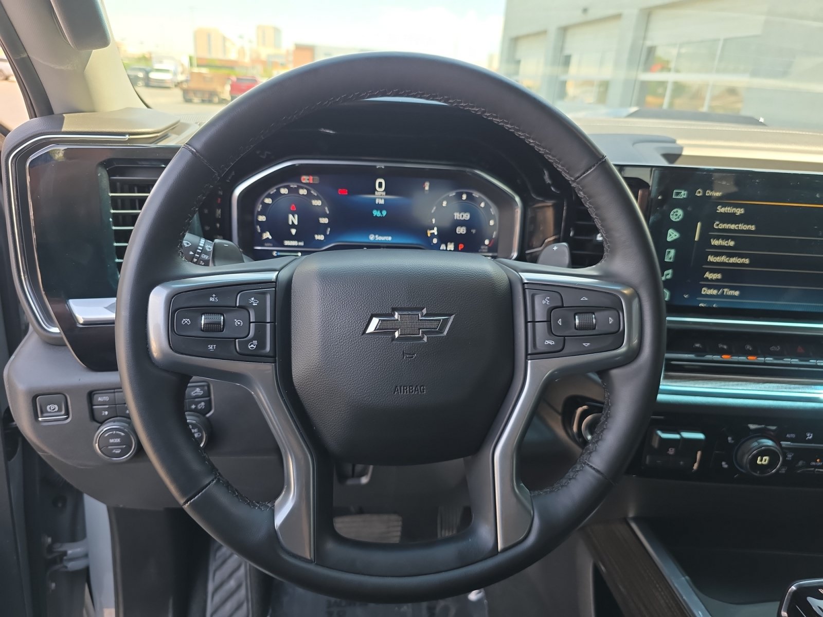 Used 2024 Chevrolet Silverado 1500 LT Trail Boss w/ LT Trail Boss Premium Package AWD/4WD image 13