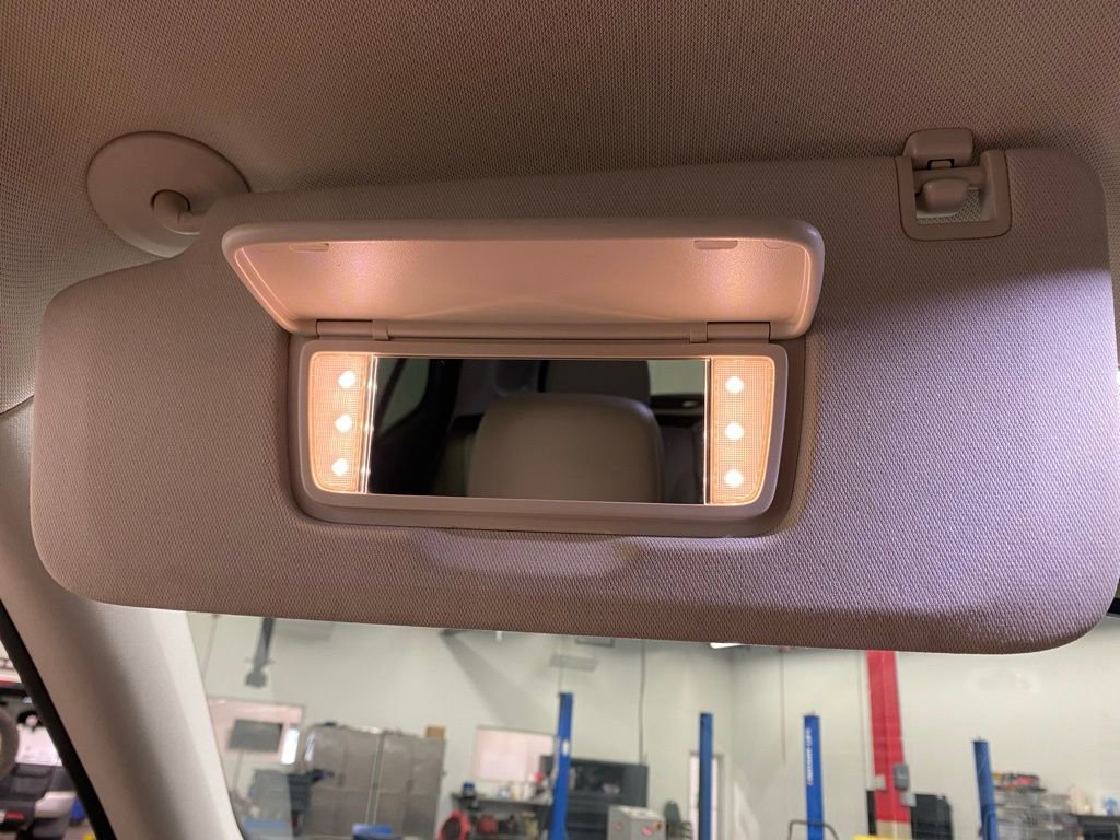 Used 2023 Buick Envision Preferred image 29