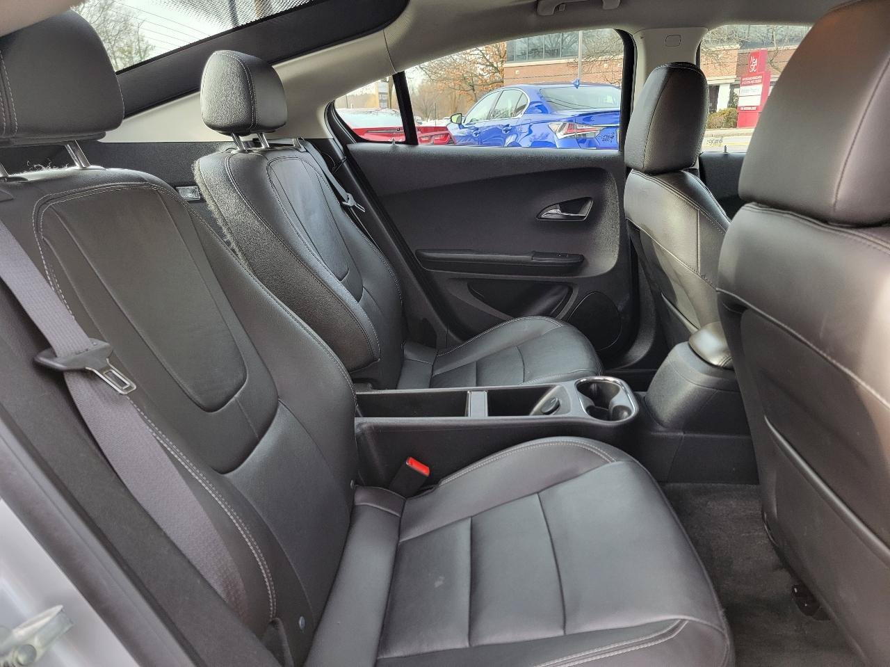 Used 2015 Chevrolet Volt Premium w/ Premium Trim Package FWD image 24