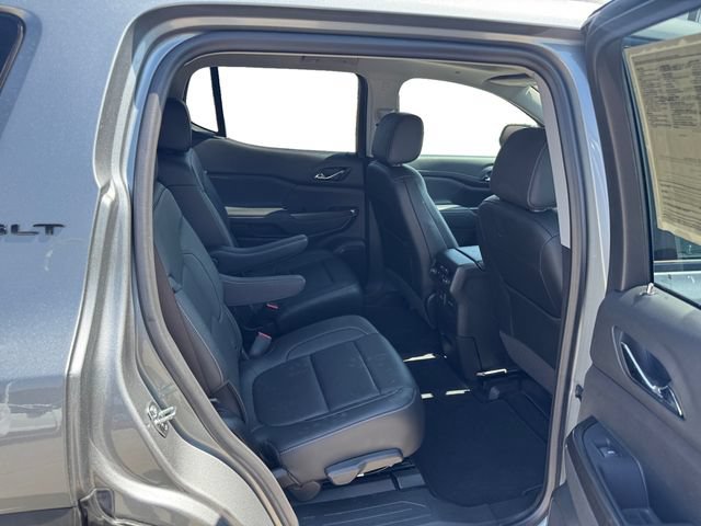 Used 2023 GMC Acadia SLT w/ Elevation Edition FWD image 14