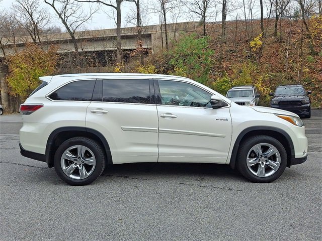 Used 2015 Toyota Highlander Limited image 9