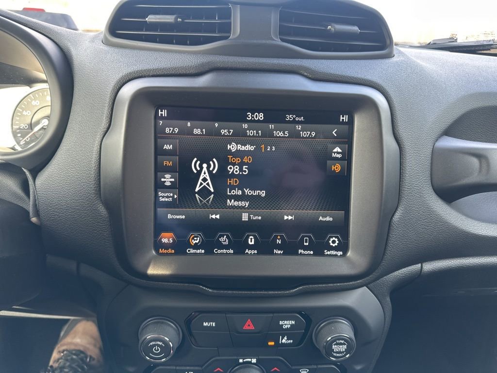 Used 2022 Jeep Renegade Latitude w/ Convenience Group image 21