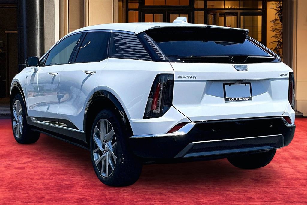 New 2026 Cadillac Optiq Luxury 1 RWD image 4