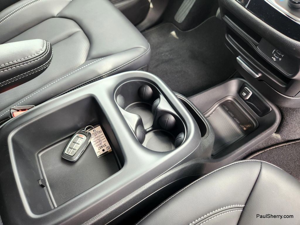 New 2026 Chrysler Pacifica Select image 32