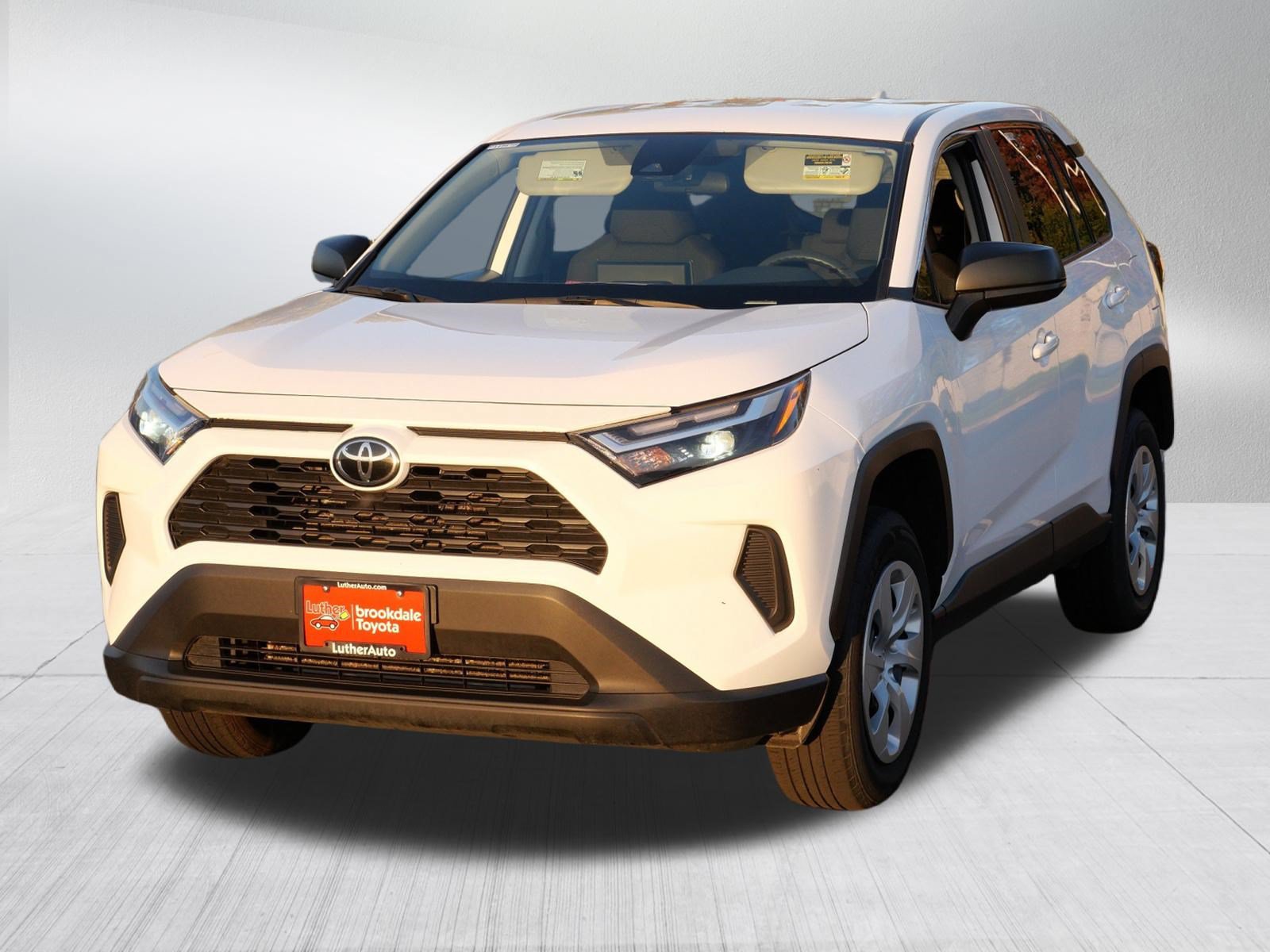 Certified 2025 Toyota RAV4 LE AWD/4WD image 2