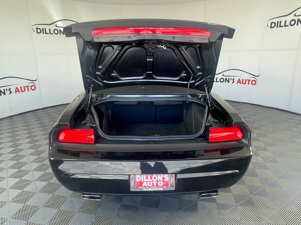 Used 2009 Dodge Challenger SRT8 w/ SRT Option Group II image 6