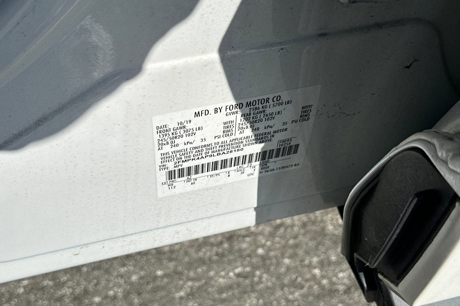 Used 2020 Ford Edge ST image 24