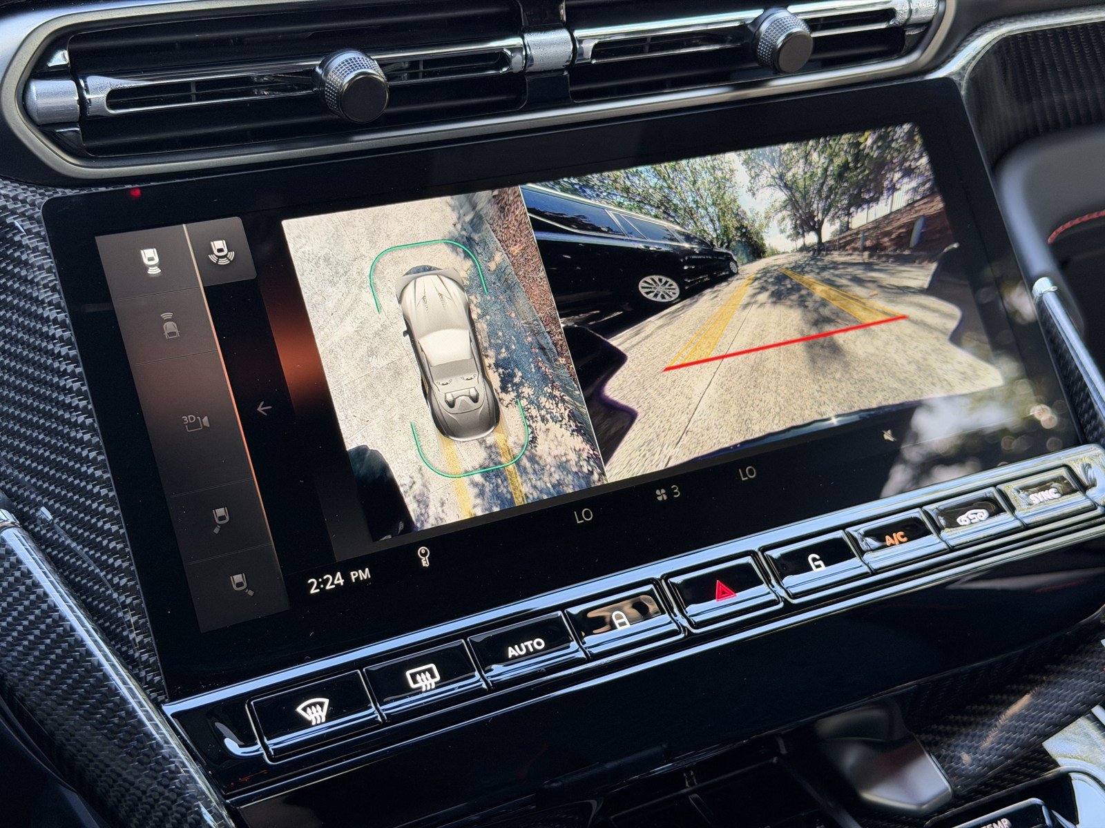 New 2026 Aston Martin Vanquish Convertible RWD image 34