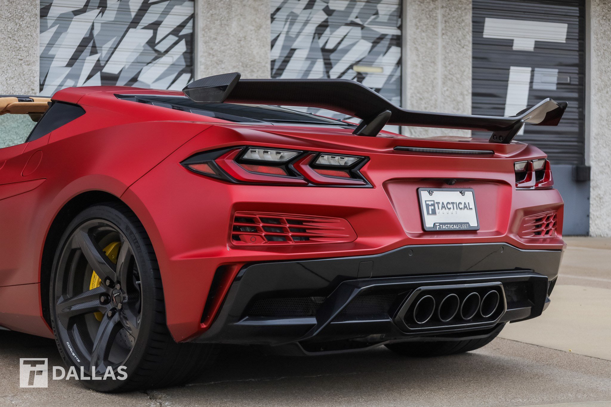 Used 2025 Chevrolet Corvette Z06 RWD image 12