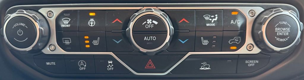 Used 2021 Jeep Wrangler Unlimited Rubicon image 25