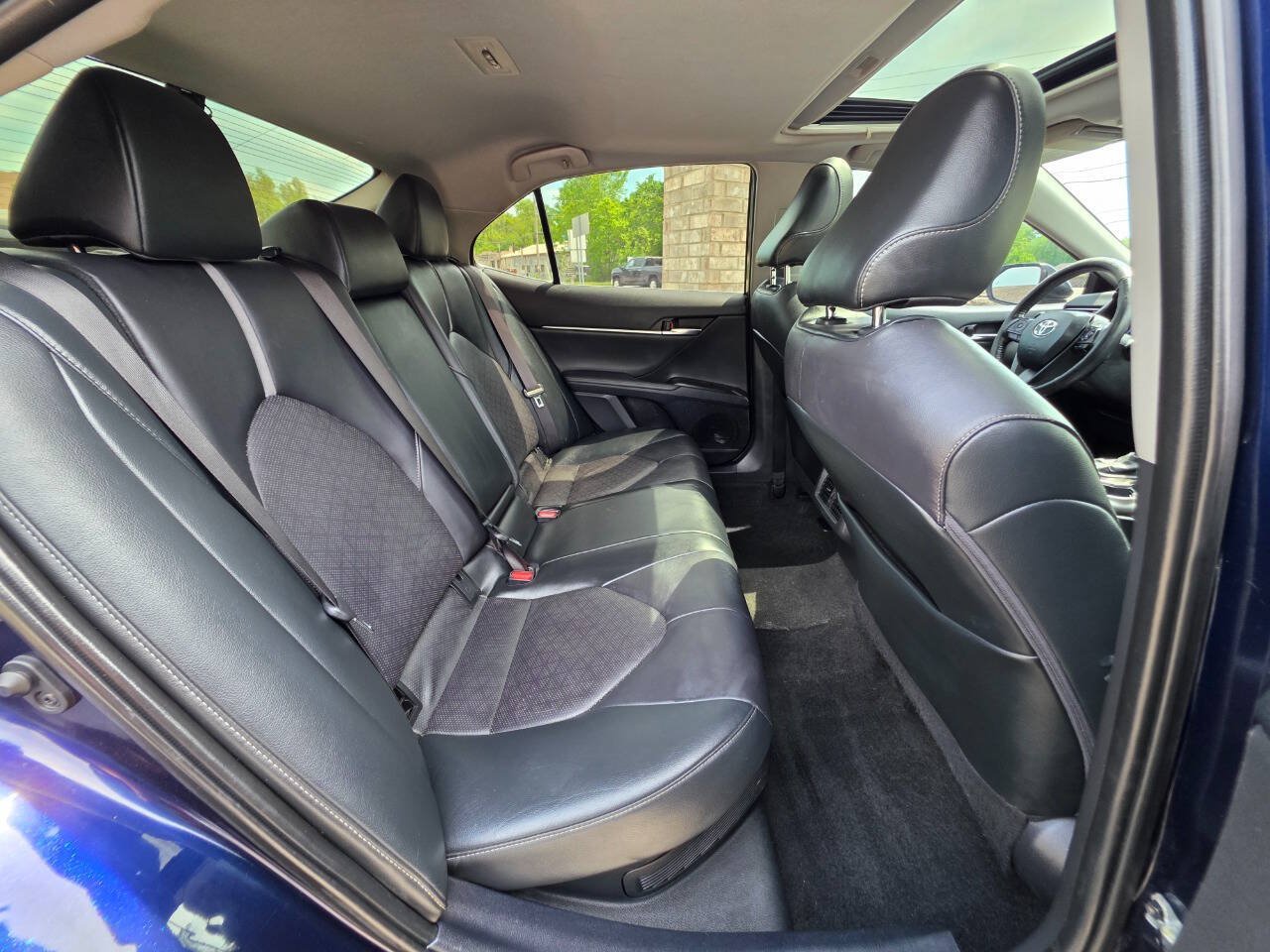 Used 2021 Toyota Camry XSE w/ Navigation Upgrade Package FWD image 18