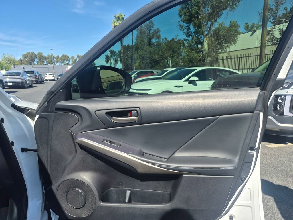 Used 2020 Lexus IS 300 F Sport w/ Blackline Edition image 24