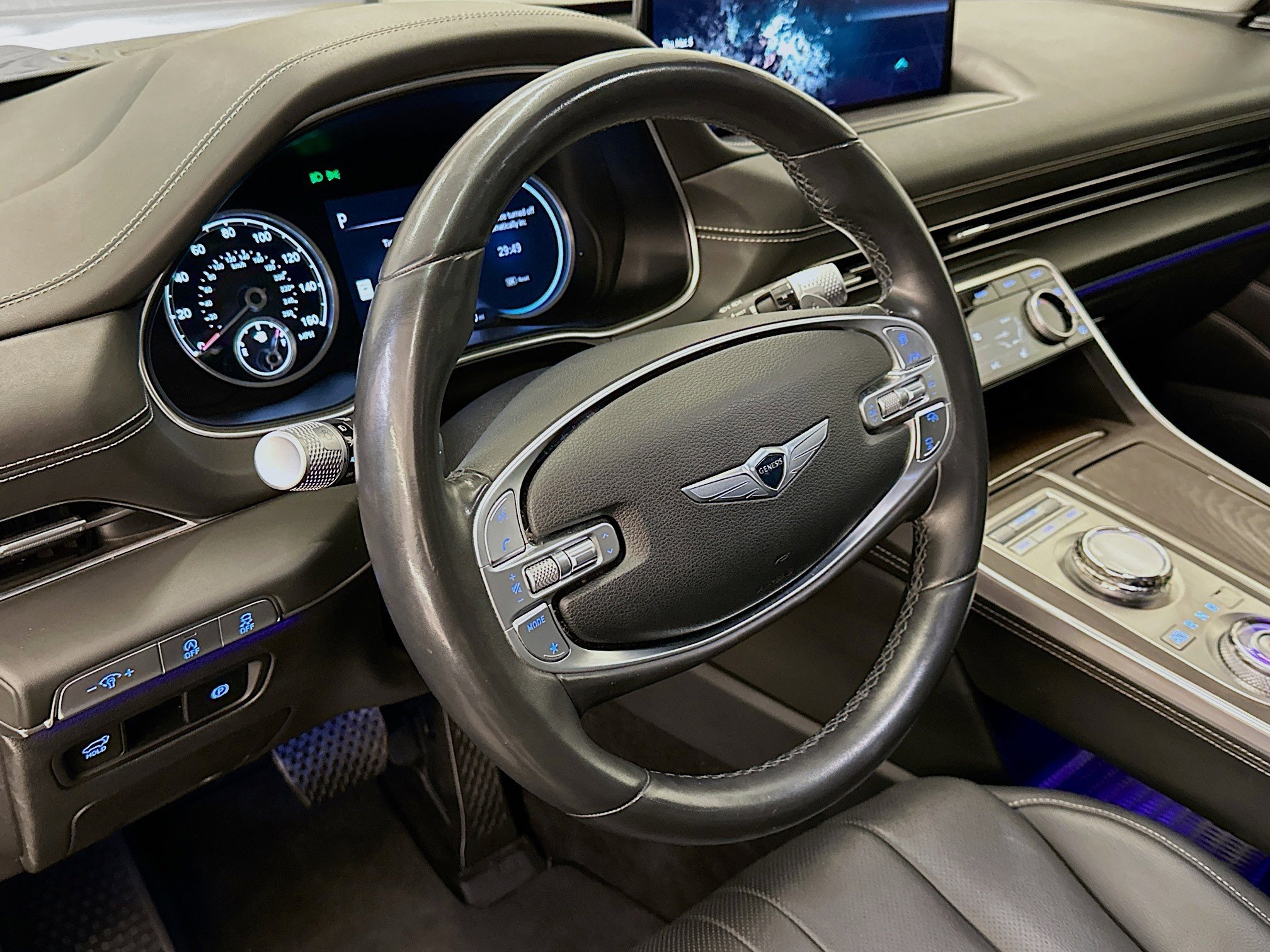 Used 2024 Genesis GV80 2.5T image 18