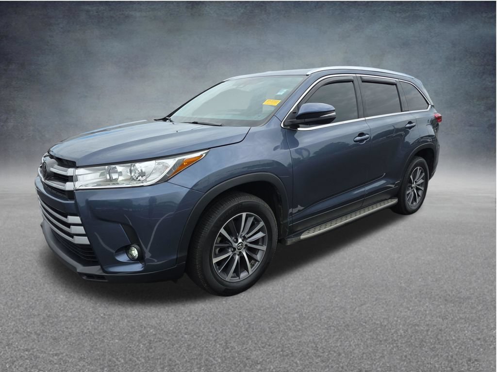 Used 2019 Toyota Highlander XLE FWD image 13