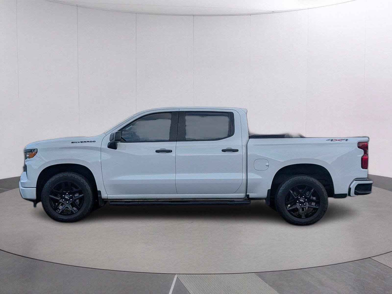 Used 2024 Chevrolet Silverado 1500 Custom w/ Turbomax Blackout Package AWD/4WD image 2