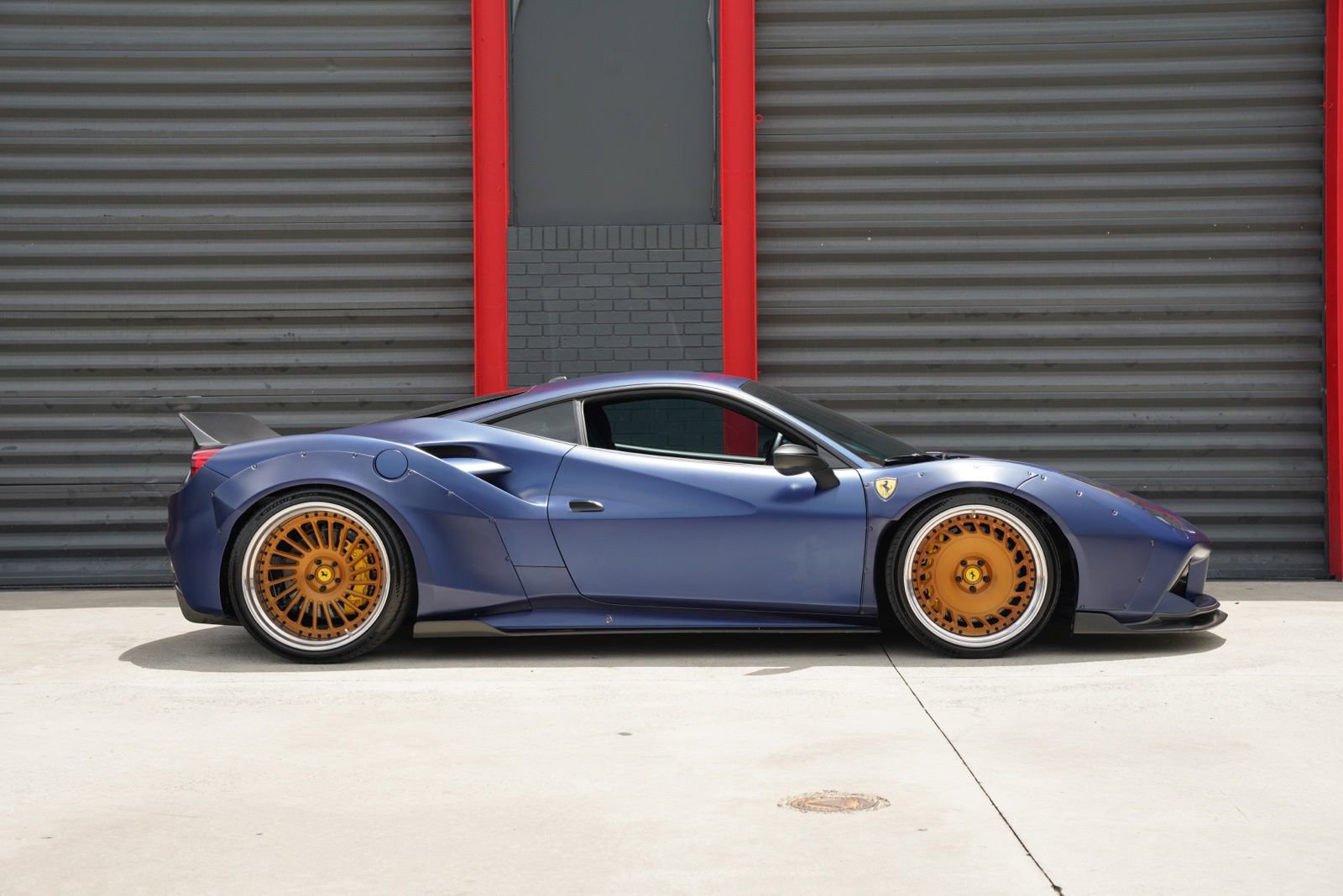 Used 2017 Ferrari 488 GTB RWD image 8
