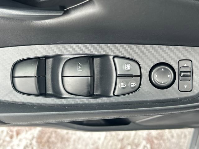 Used 2025 Nissan Sentra S image 12