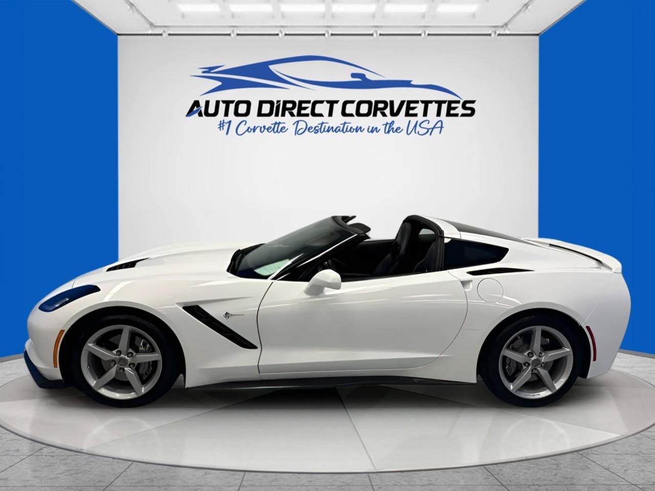 Used 2015 Chevrolet Corvette Stingray Coupe w/ 2LT Preferred Equipment Group RWD image 5
