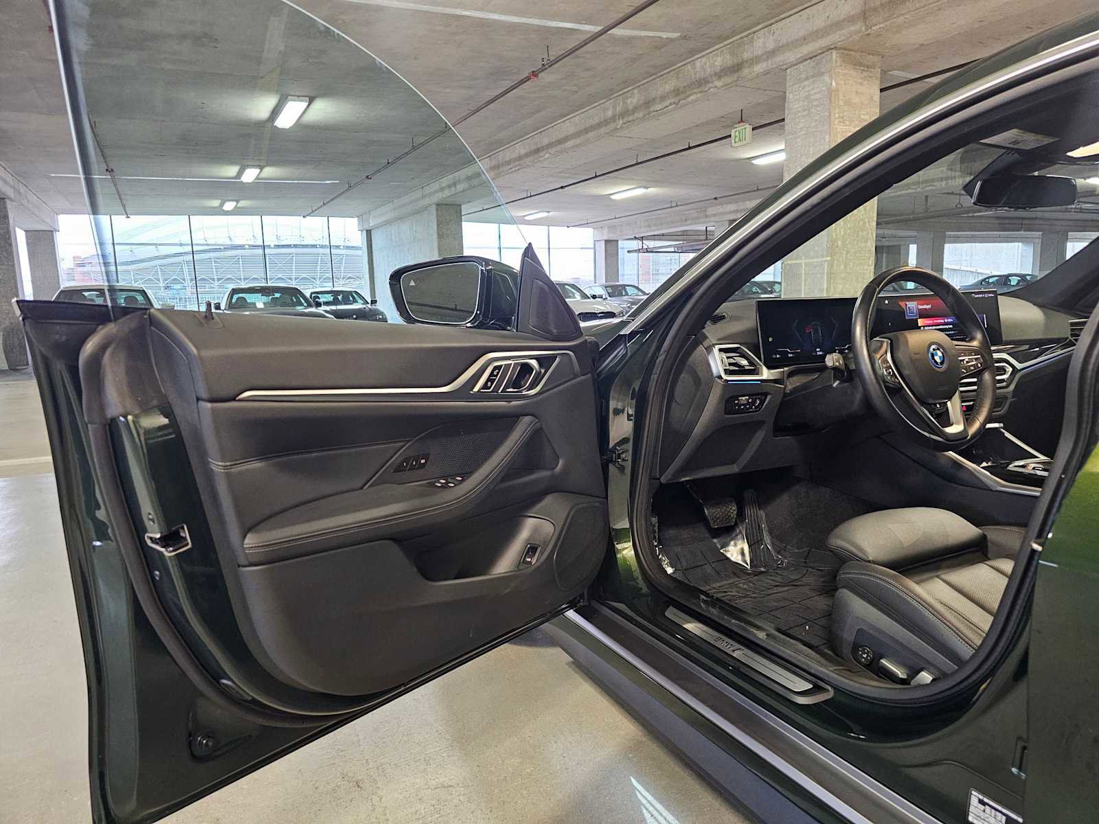 Used 2023 BMW i4 eDrive35 w/ Premium Package image 32