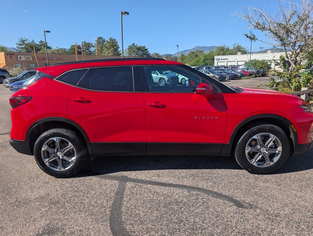 Used 2023 Chevrolet Blazer LT image 6