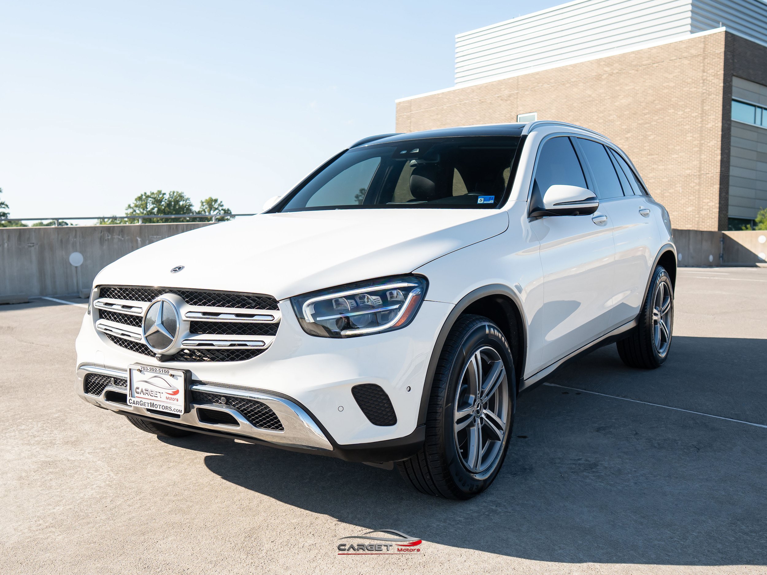 Used 2022 Mercedes-Benz GLC 300 4MATIC w/ Multimedia Package Lite image 3