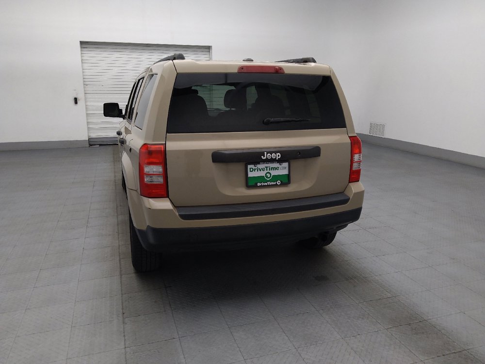 Used 2016 Jeep Patriot Sport FWD image 6