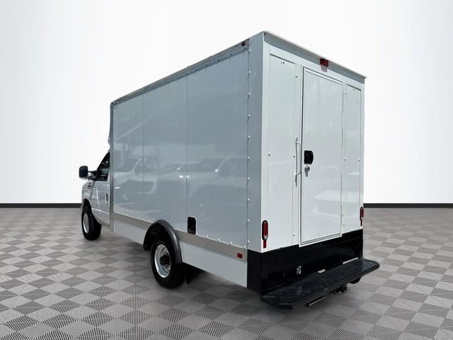 New 2024 Ford E-350 and Econoline 350 Super Duty w/ Power Windows & Locks Group RWD image 4
