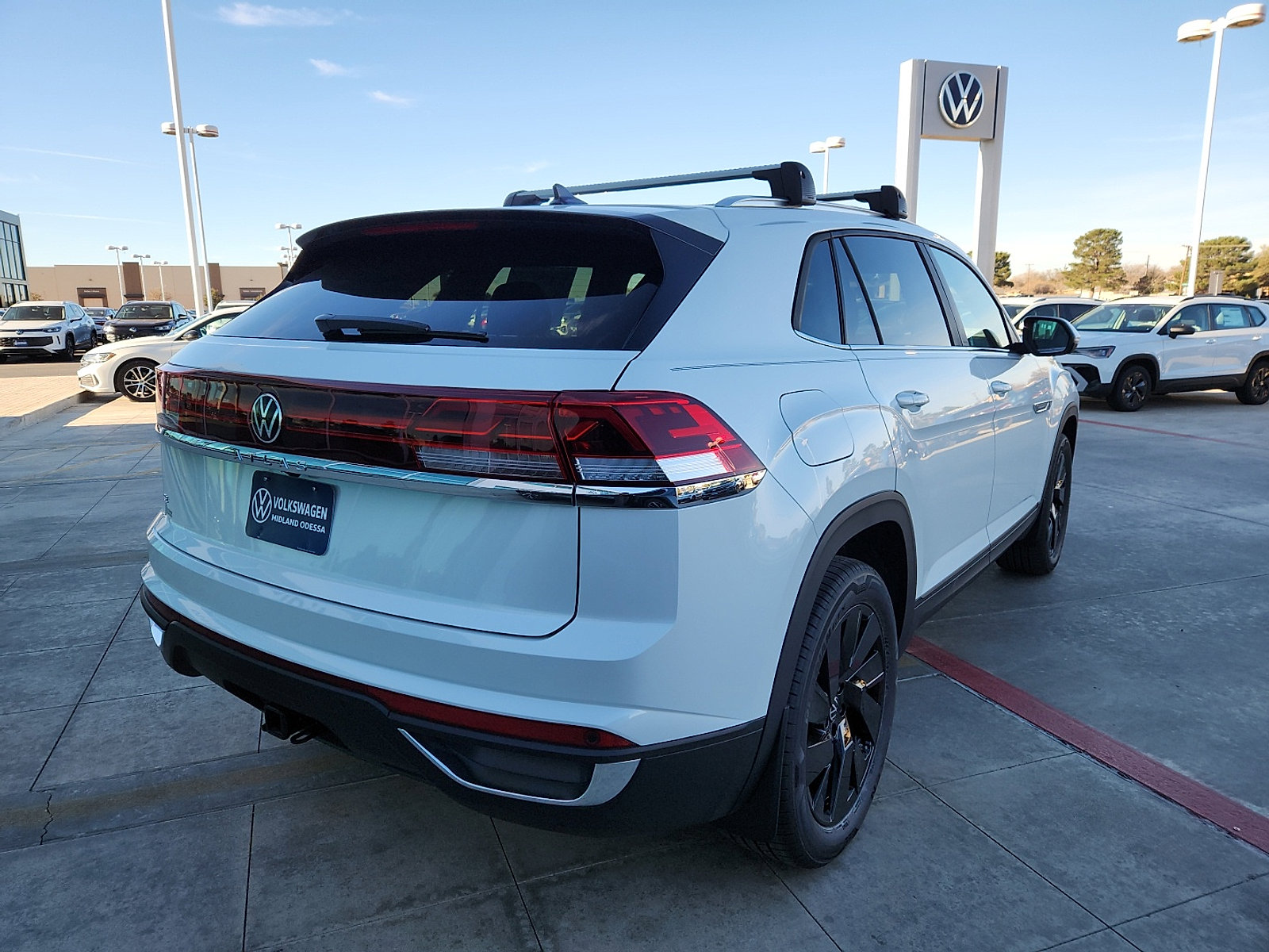 New 2026 Volkswagen Atlas Cross Sport SE image 7