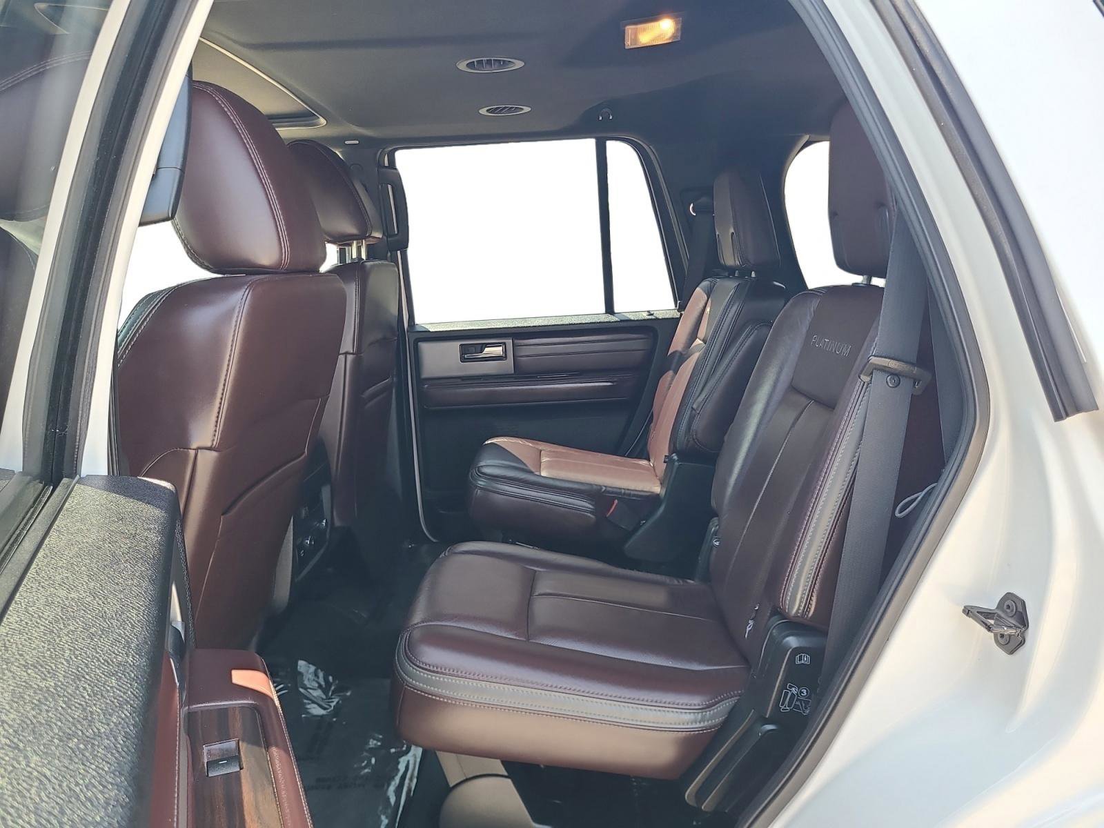 Used 2017 Ford Expedition Platinum image 19