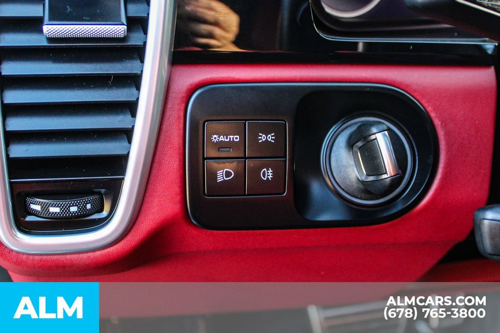 Used 2023 Porsche Cayenne GTS image 21