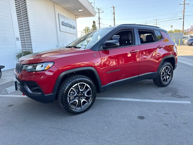 Used 2025 Jeep Compass Trailhawk