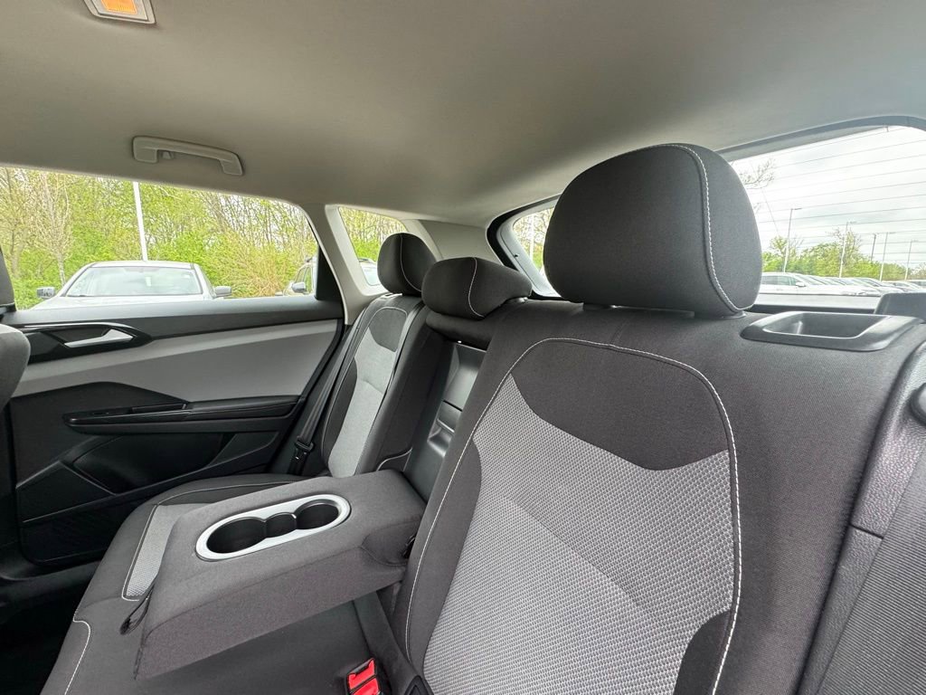 Used 2024 Volkswagen Taos S FWD image 18