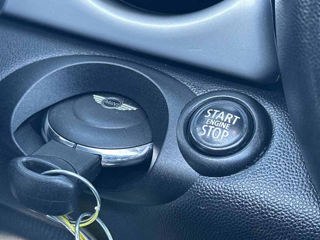 Used 2013 MINI Cooper Convertible image 20