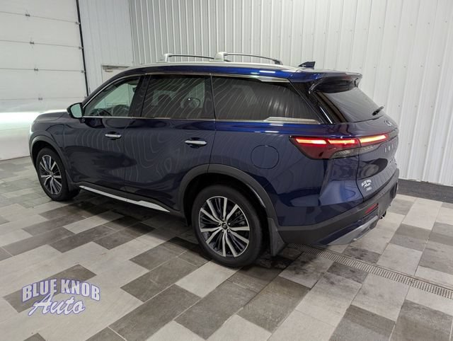 Used 2025 INFINITI QX60 Sensory w/ Vision Package AWD/4WD image 2