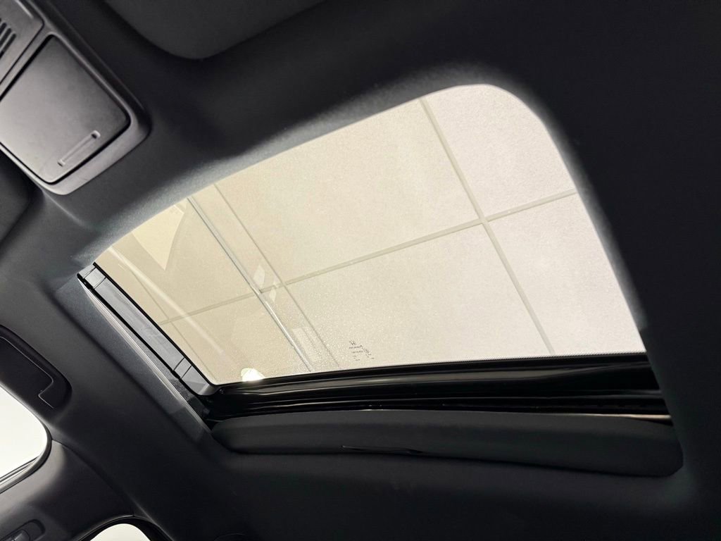 Used 2023 Honda Odyssey Sport image 18